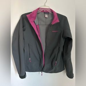 Patagonia soft shell jacket grey size medium